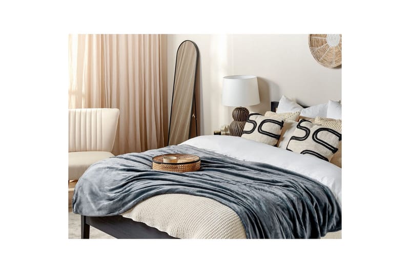 Viltti Bayburt Harmaa, 150x200 cm - Harmaa, 150x200 cm - Kodintekstiilit & matot - Tyyny & torkkupeitto - Torkkupeitto & viltti - Sherpapeitto