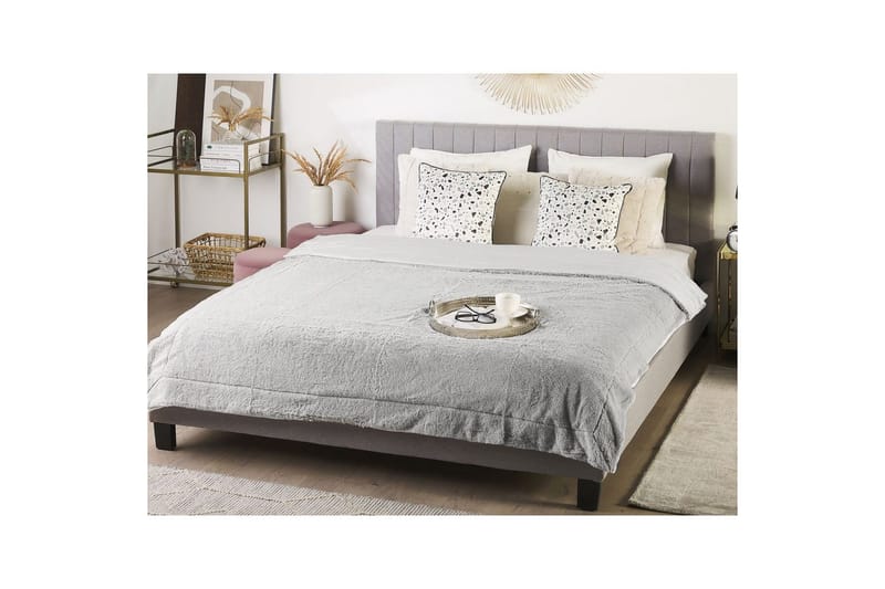 Viltti Gelik Vaaleanharmaa - Vaaleanharmaa - Kodintekstiilit & matot - Tyyny & torkkupeitto - Torkkupeitto & viltti - Sherpapeitto