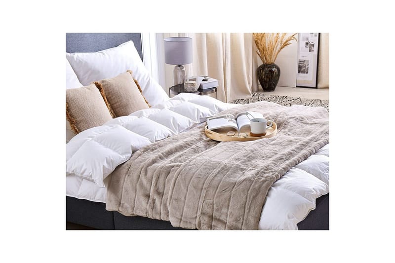 Viltti Labyar 180x220 cm - 180x220 cm - Kodintekstiilit & matot - Tyyny & torkkupeitto - Torkkupeitto & viltti