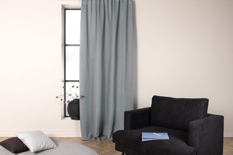 Verho Evelyn 135x240 cm - Vaaleanharmaa - Kodintekstiilit & matot - Verhot - Sivuverho - Verho nauhakujalla