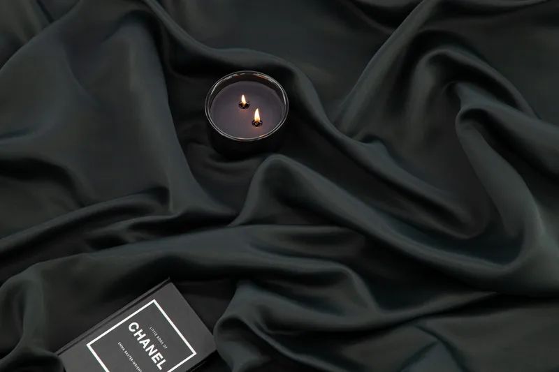 Verho Evelyn 90x135 cm - Musta - Kodintekstiilit & matot - Verhot - Sivuverho - Verho nauhakujalla