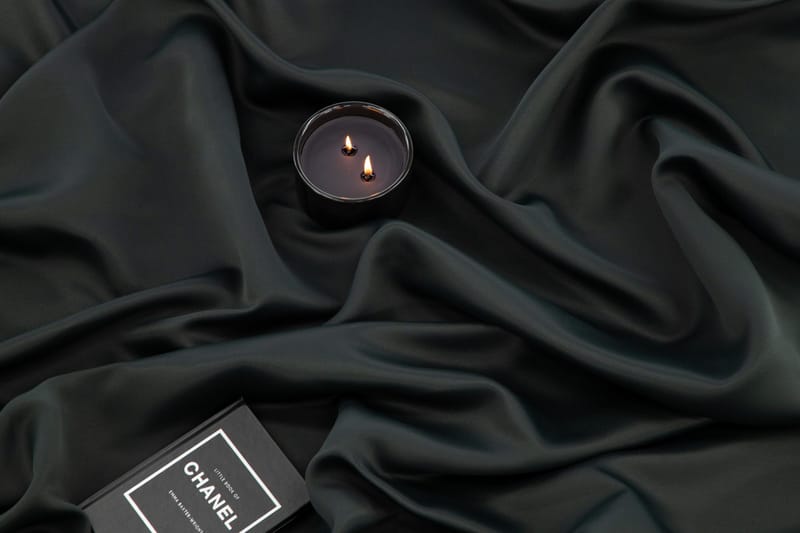 Verho Evelyn 90x135 cm - Musta - Kodintekstiilit & matot - Verhot - Sivuverho - Verho nauhakujalla