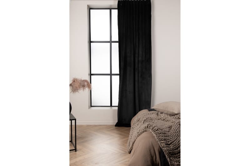 Verho Mary 135x250 cm - Musta - Kodintekstiilit & matot - Verhot - Sivuverho - Verho nauhakujalla