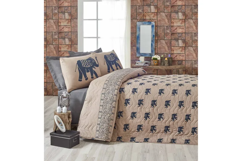 Päiväpeite Eponj Home Yhden 160x220+ tyynyliina Tikattu, Sininen/Vaaleanruskea