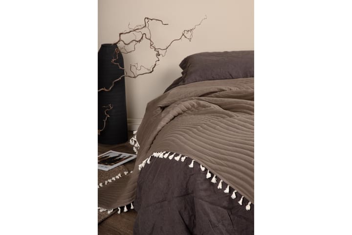 Päiväpeite Gibbos 180x260 cm - Ruskea - Yhden hengen sängyn päiväpeitto - Parisängyn päiväpeitto - Vuodevaatteet
