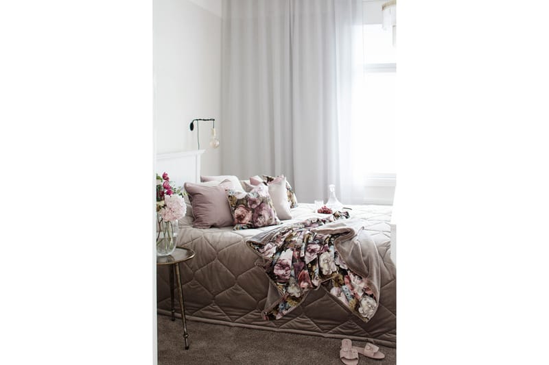 Päiväpeite Manuel 250x260 cm Beige - Lennol - Kodintekstiilit & matot - Vuodevaatteet - Päiväpeitto
 - Yhden hengen sängyn päiväpeitto