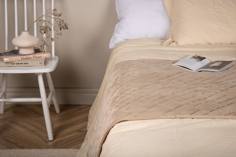 Päiväpeite Jilly 80x260 cm - Beige - Kodintekstiilit & matot - Vuodevaatteet - Päiväpeitto - Yhden hengen sängyn päiväpeitto