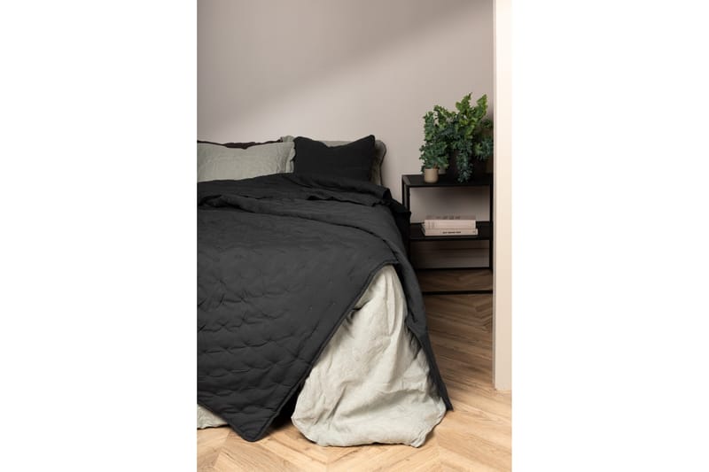 Päiväpeite Sally 260x260 cm - Antrasiitti - Kodintekstiilit & matot - Vuodevaatteet - Päiväpeitto - Yhden hengen sängyn päiväpeitto