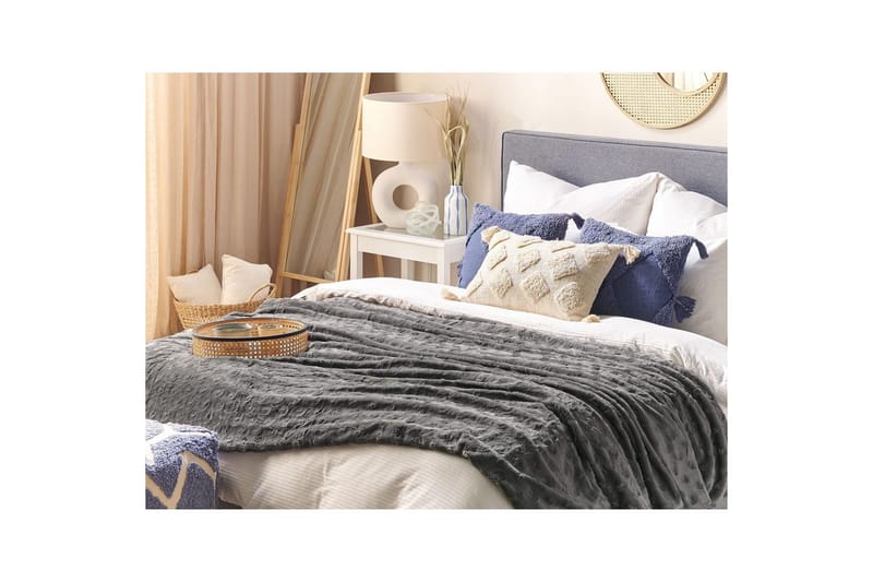 Sängynpeite Kandilli Harmaa/valkoinen - Harmaa/valkoinen - Kodintekstiilit & matot - Vuodevaatteet - Päiväpeitto - Yhden hengen sängyn päiväpeitto