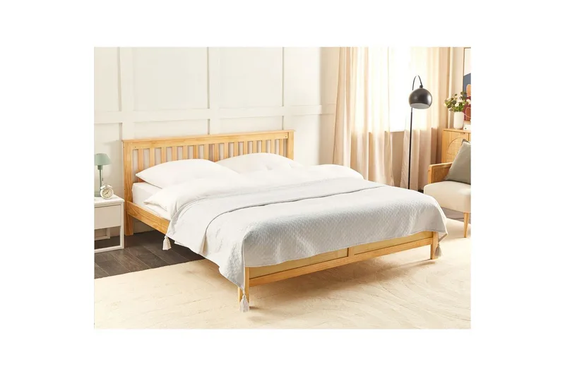 Sängynpeite Lindula Valkoinen, 200x220 cm - Valkoinen, 200x220 cm - Kodintekstiilit & matot - Vuodevaatteet - Päiväpeitto
 - Yhden hengen sängyn päiväpeitto