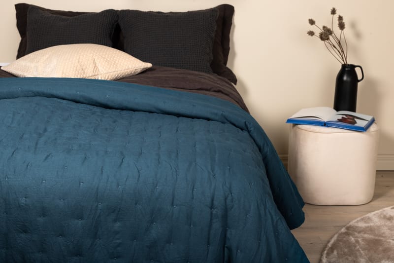 Päiväpeite Sally 260x260 cm - Sininen - Kodintekstiilit & matot - Vuodevaatteet - Päiväpeitto
 - Yhden hengen sängyn päiväpeitto