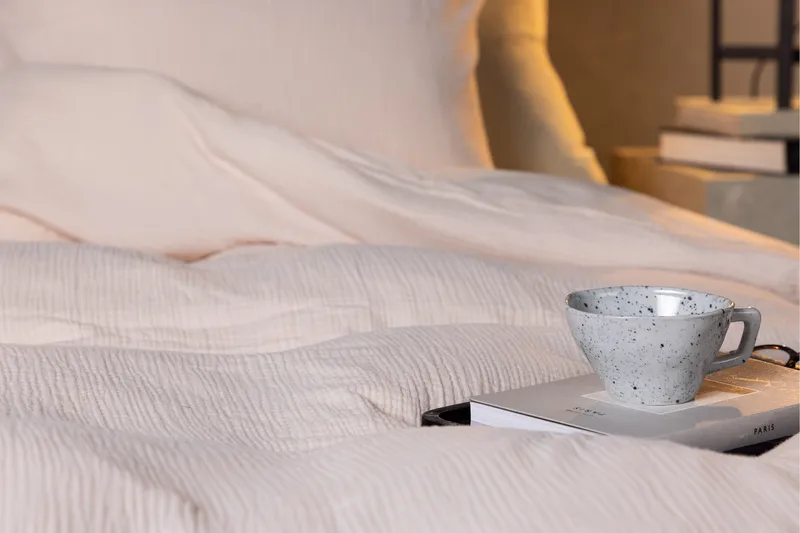 Mila Vuodevaatesetti - Vaaleanpunainen - Kodintekstiilit & matot - Vuodevaatteet - Pussilakanasetti
 - Pussilakanasetti yhden hengen sänkyyn