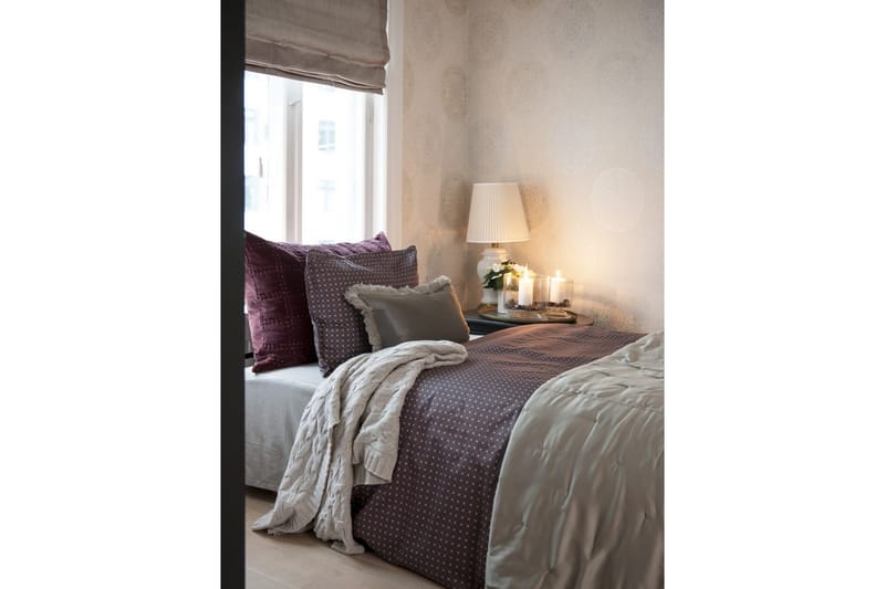 Tyynyliina Bordeaux 40x60 cm Burgundy/Sametti - Borås Cotton - Kodintekstiilit & matot - Vuodevaatteet