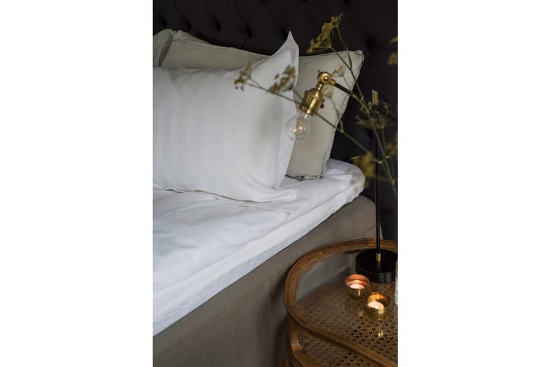 Hotelli Tyynyliina Satiiniraita - 50 x 60 cm - Kodintekstiilit & matot - Vuodevaatteet - Tyynyliina