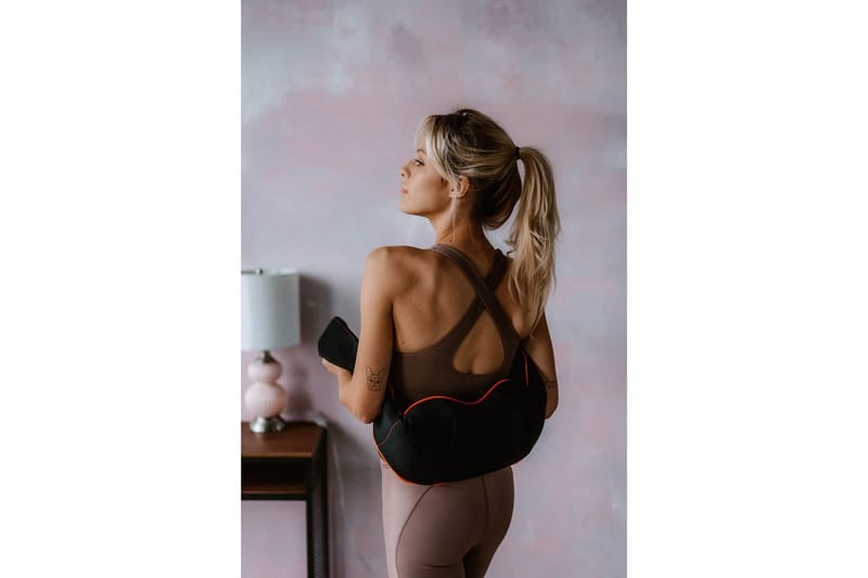 Niskahierontalaite Medivon Simple Musta - Musta - Kotitalous - Hyvinvointi & terveys - Hieronta & itsehoito - Hierontalaitteet - Hierontatyyny