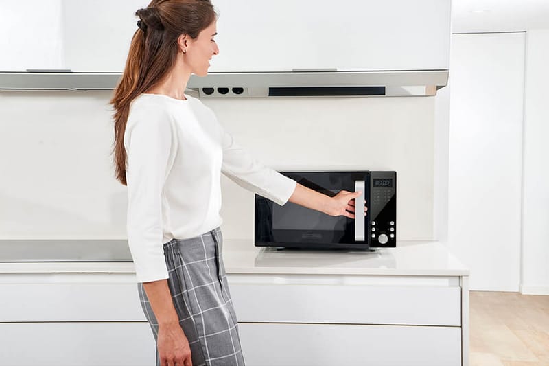 Mikroaaltouuni Black+Decker Digitaalinen 900W 23L Musta - Musta - Kotitalous - Keittiökoneet - Lämmittäminen & keittäminen - Mikroaaltouuni