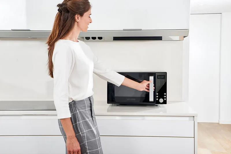 Mikroaaltouuni Black+Decker Digitaalinen 900W 23L Musta - Musta - Kotitalous - Keittiökoneet - Lämmittäminen & keittäminen - Mikroaaltouuni