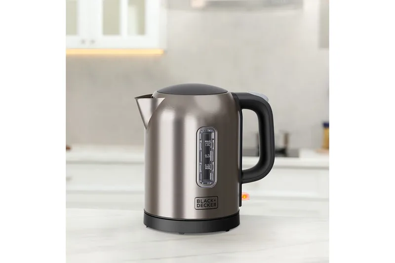 Vedenkeitin Black+Decker 2200 W 1 l harjattu teräs - Hopea - Kotitalous - Keittiökoneet - Lämmittäminen & keittäminen - Vedenkeitin
