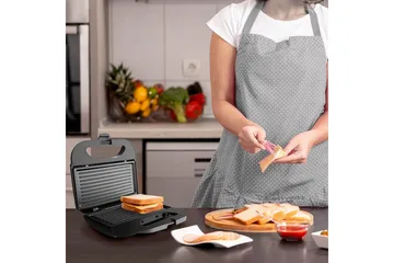 Voileipägrilli Black+Decker 2 osastoa - Kotitalous - Keittiökoneet - Lämmittäminen & keittäminen - Parilagrilli & voileipägrilli
