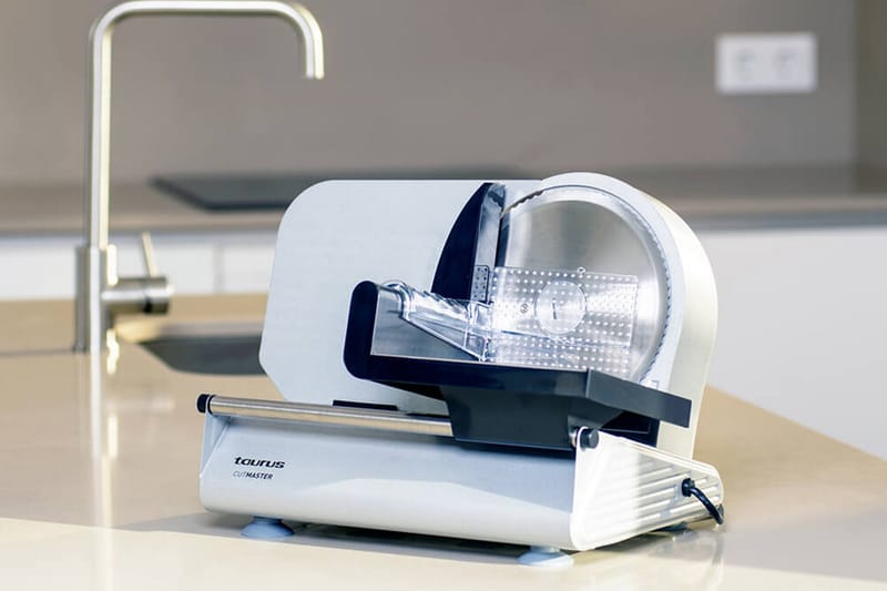 Leikkuukone Taurus 150W 19 cm - Hopea - Kotitalous - Keittiökoneet - Leikkaaminen & jauhaminen - Siivutuskone