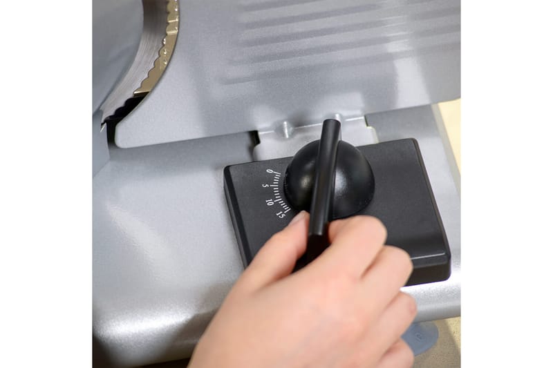 Leikkuukone Taurus 150W 19 cm - Hopea - Kotitalous - Keittiökoneet - Leikkaaminen & jauhaminen - Siivutuskone