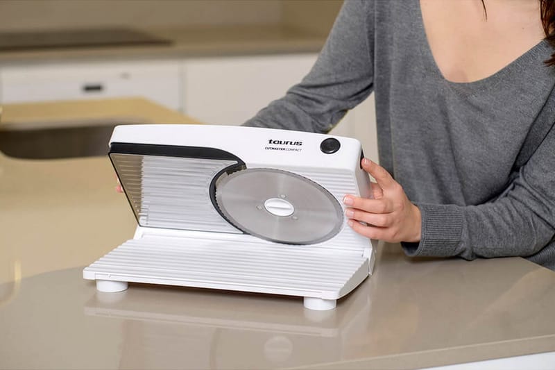 Leikkuukone Taurus Cutmaster Compact 100 W 17 cm - Hopea - Kotitalous - Keittiökoneet - Leikkaaminen & jauhaminen - Siivutuskone