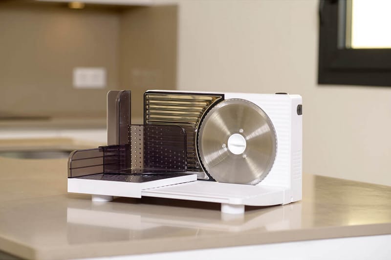 Leikkuukone Taurus Cutmaster Compact 100W 17 cm - Hopea - Kotitalous - Keittiökoneet - Leikkaaminen & jauhaminen - Siivutuskone