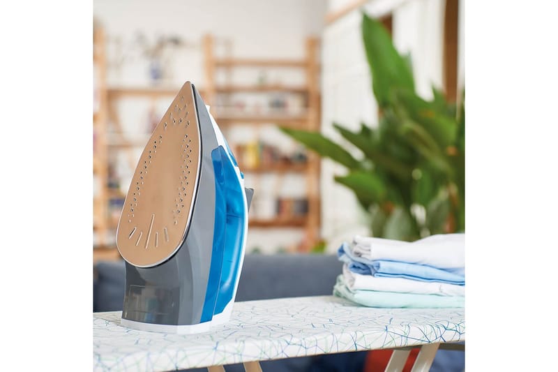 Höyrysilitysrauta Black+Decker 2200W Sininen - Sininen||Musta - Kotitalous - Siivous & vaatehuolto - Vaatehuolto - Höyrysilitysrauta & höyryasema