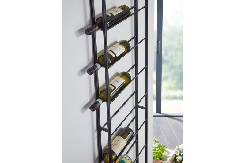 Viiniteline Wohnling seinään kiinnitettävä, tilaa 8 pullolle, jauhemaalattu metalli, teollinen loft-tyyli Musta - Musta - Kotitalous - Tarjoilu & kattaus - Kannut & karahvit - Lasipullo