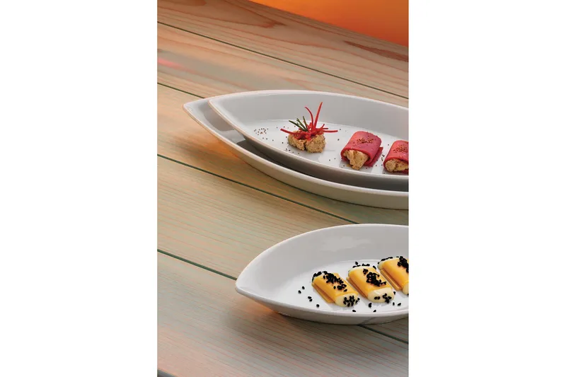 Tarjoilulautanen - Valkoinen - Kotitalous - Tarjoilu & kattaus - Posliini