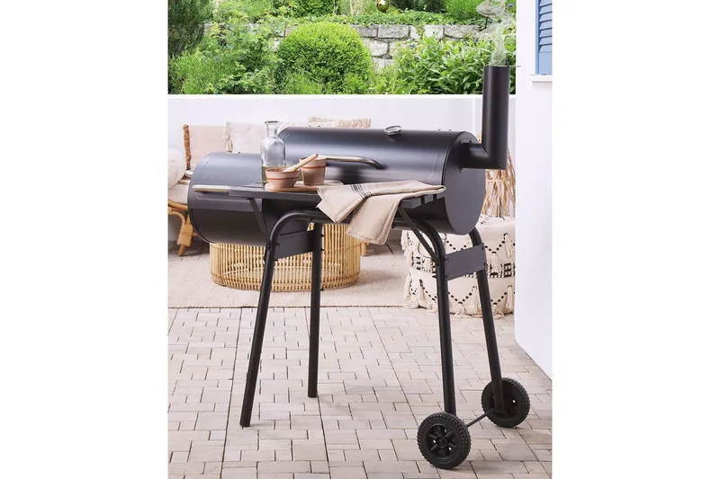 Kolgrill Beliani Katla Black - Piha & ulkoaltaat - Grillaus - Savustin & savugrilli