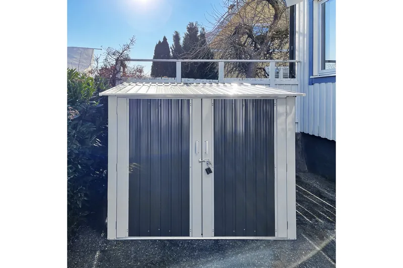 Pyörävarasto 4,2 m² neljälle pyörälle - Piha & ulkoaltaat - Lasiterassi & pihamökki - Varastot & liiterit - Pyörävaja & pyöräteline