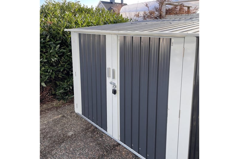 Pyörävarasto 4,2 m² neljälle pyörälle - Piha & ulkoaltaat - Lasiterassi & pihamökki - Varastot & liiterit - Pyörävaja & pyöräteline