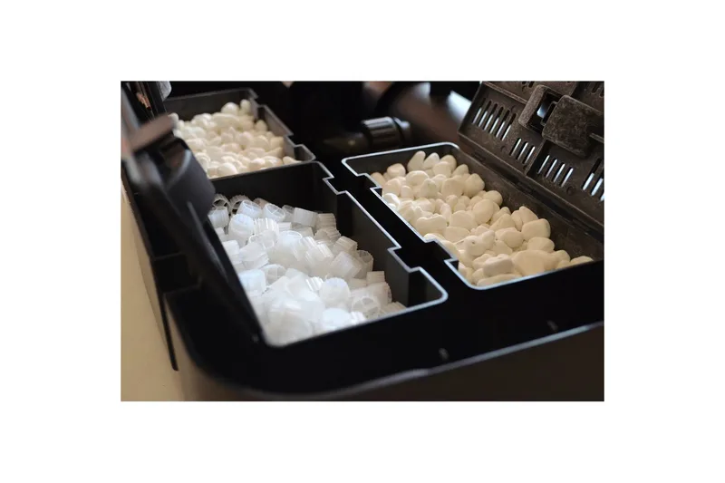 Vedenalainen suodatin Heissner Smartline Vesisuihku UVC - Piha & ulkoaltaat - Piha-alue - Puutarhakoristeet & pihatarvikkeet - Lampi & suihkulähde - Lammen suodatin