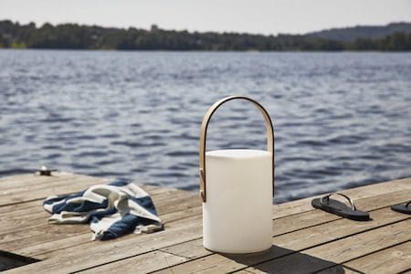 Lucie-lyhty 19 cm - valkoinen, ruskealla kahvalla - Piha & ulkoaltaat - Piha-alue - Puutarhakoristeet & pihatarvikkeet - Puutarhan koriste-esineet - Ulkolyhty