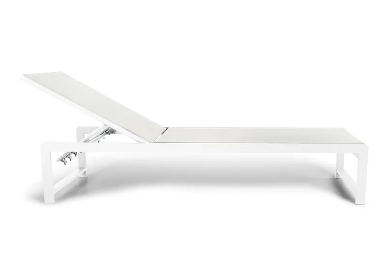 Sanna Aurinkotuoli Säädettävällä Selkänojalla - Valkoinen - Puutarhakalusteet - Puutarhatuoli - Aurinkosänky & aurinkovaunu