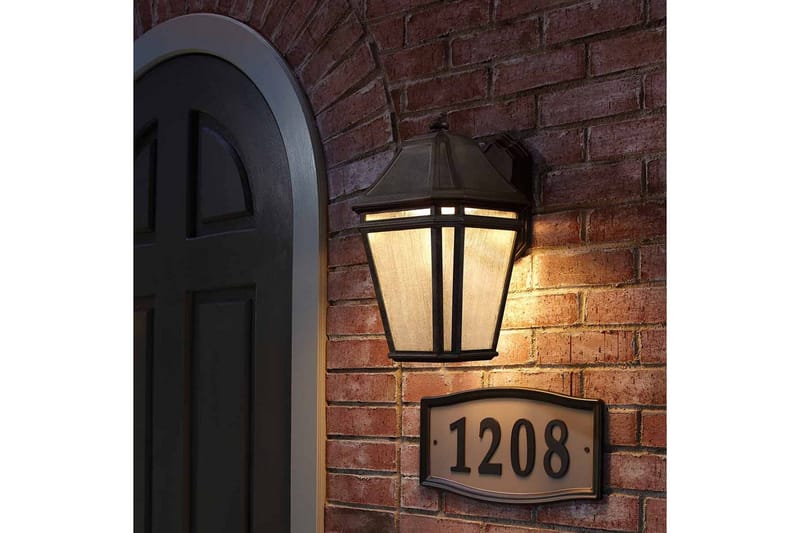 Londontowne Feiss Ulkoseinävalaisin - Piha & ulkoaltaat - Piha-alue - Sisäänkäynti - Sisäänkäynnin valaistus