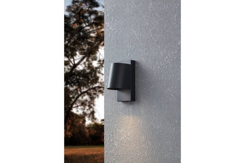 Seinälamppu Ulkovalaiseminen Eglo Stagnone - Musta - Piha & ulkoaltaat - Piha-alue - Sisäänkäynti - Sisäänkäynnin valaistus