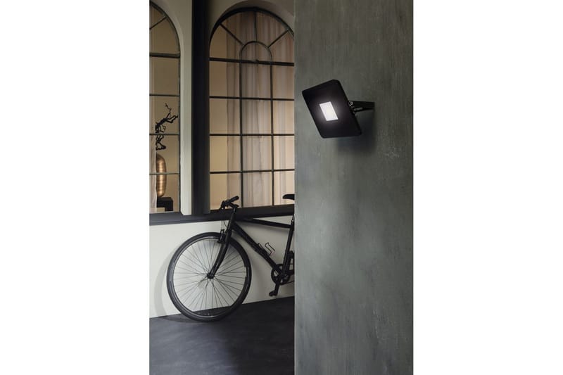 Ulkoseinäsuuntavalaisin Eglo Faedo 3 50W, musta - Musta - Piha & ulkoaltaat - Piha-alue - Sisäänkäynti - Sisäänkäynnin valaistus