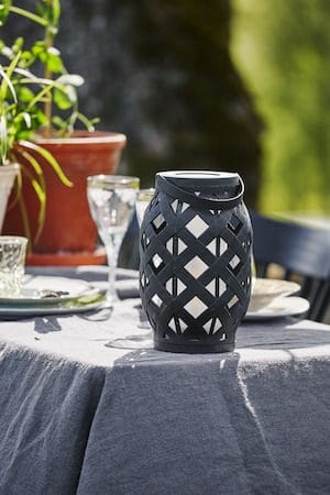 Flame Black -lyhty 15 cm - musta - Piha & ulkoaltaat - Piha-alue - Terassi & aidattu terassi - Terassin valaistus