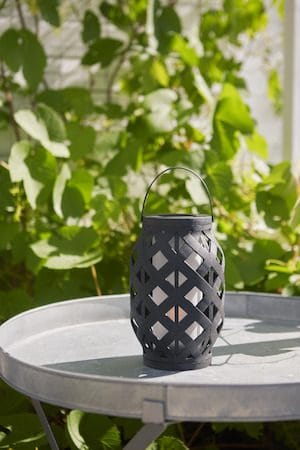 Flame Black -lyhty 15 cm - musta - Piha & ulkoaltaat - Piha-alue - Terassi & aidattu terassi - Terassin valaistus