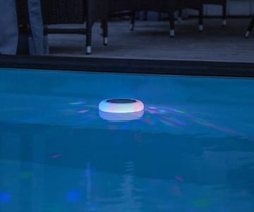 Pool light -aurinkokennokoriste 19 cm - valkoinen monivärisellä valolla - Piha & ulkoaltaat - Piha-alue - Terassi & aidattu terassi - Terassin valaistus