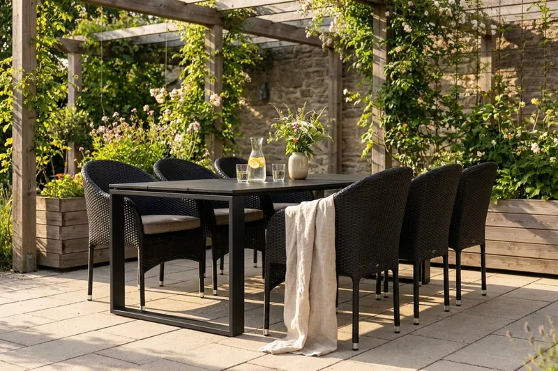 Devon suuri suorakulmainen ulkoruokapöytä 210x100 cm alumiinista - Musta - Puutarhakalusteet - Terassipöydät - Ruokapöytä terassille