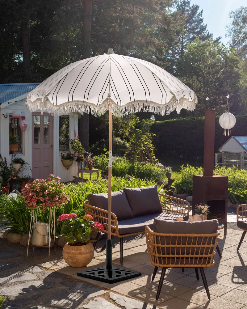 Aurinkovarjo ulos 155 cm Mondello - valkoinen/musta - Puutarhakalusteet - Aurinkosuoja - Aurinkovarjo - Rantavarjo