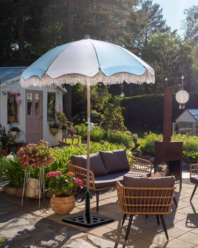 Aurinkovarjo ulos 155 cm Mondello - valkoinen/sininen - Puutarhakalusteet - Aurinkosuoja - Aurinkovarjo - Rantavarjo