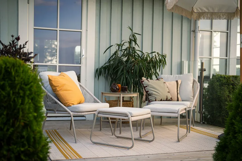 Lounge-ryhmä Hillerstorp Holmsund - Beige - Puutarhakalusteet - Parveke - Parvekekalusteet - Parvekesetti