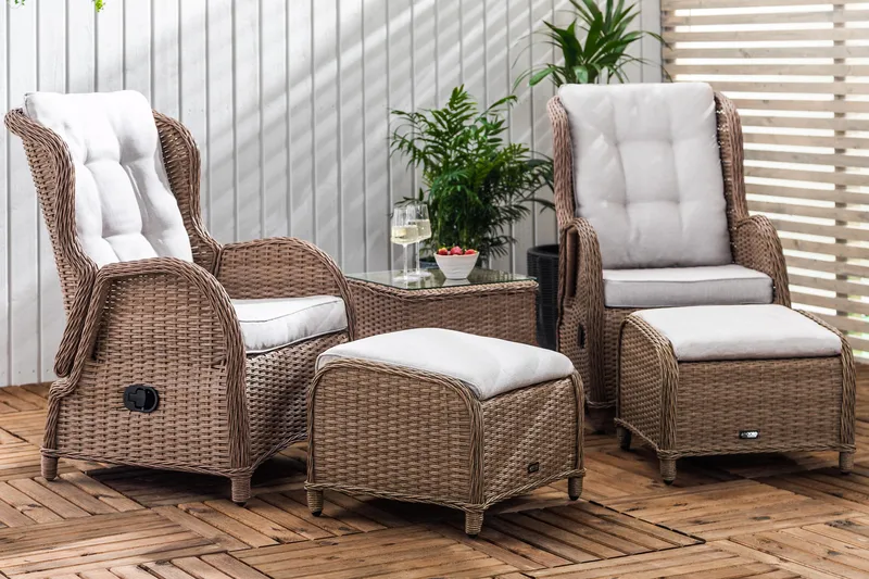 Parvekeryhmä Marcus 2 mekanismituolia pehmusteilla - Luonnonväri - Puutarhakalusteet - Parveke - Parvekekalusteet - Parvekesetti