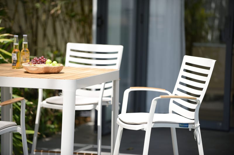 Portals Ulkobaarisetti pöytä + 4 baarituolia - Vaalea ecru/Korallihiekka - Puutarhakalusteet - Puutarhatuoli - Ulkotilan baarituoli