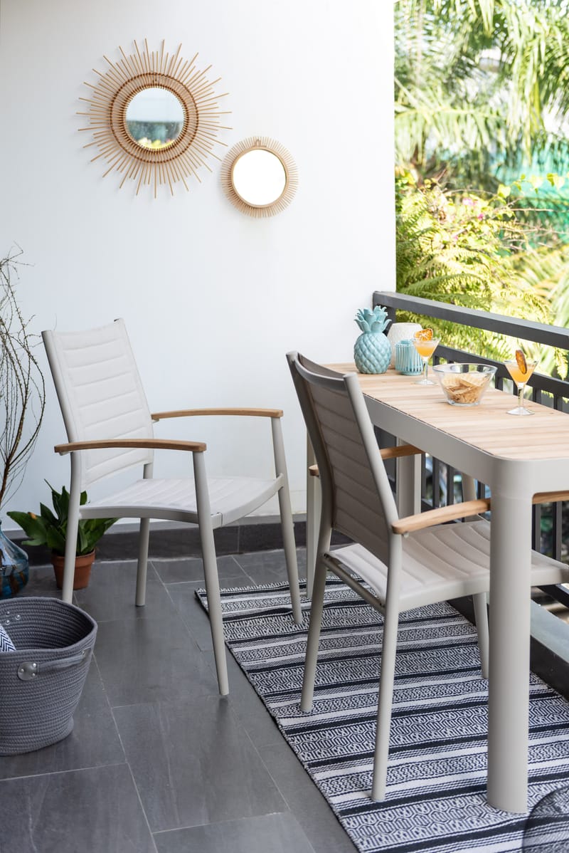 Portals Parvekesetti pöytä + 2 carver-tuolia - Vaalea ecru/Korallihiekka - Puutarhakalusteet - Parveke - Parvekekalusteet - Parvekesetti