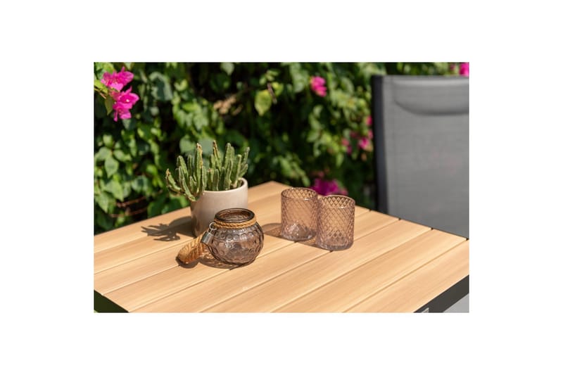 Ulkomöbeliryhmä Lifestyle Garden Panama 2x pinottava nojatuoli & bistro pöytä - Puutarhakalusteet - Parveke - Parvekekalusteet - Parvekesetti